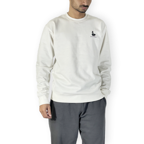 White fleece sweatshirt for winter